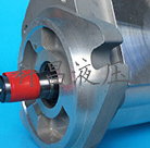 采用SP齒輪設(shè)計(jì)的潤滑齒輪泵，齒輪經(jīng)滾齒